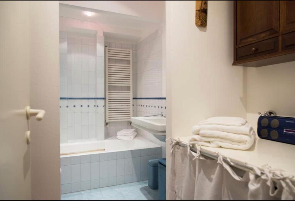Joivy Classic Flat Near Basilica Di Sant'Ambrogio Apartment Milano Exterior foto