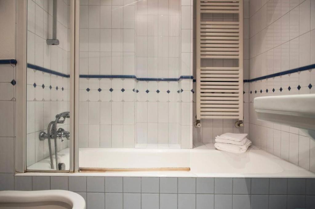 Joivy Classic Flat Near Basilica Di Sant'Ambrogio Apartment Milano Exterior foto